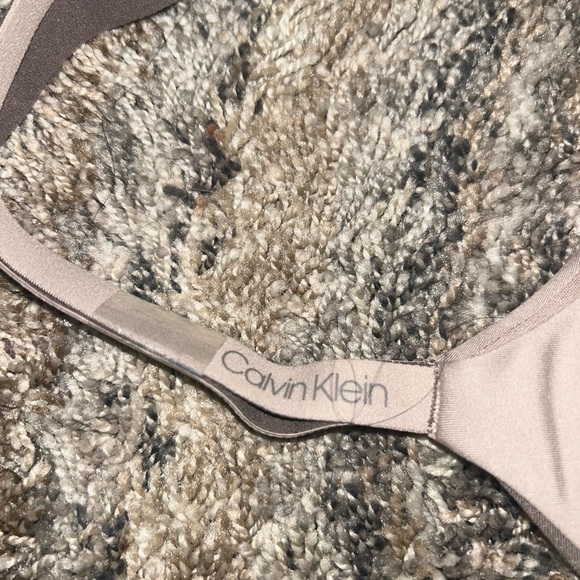 ONE Calvin Klein bra - Picture 3 of 4